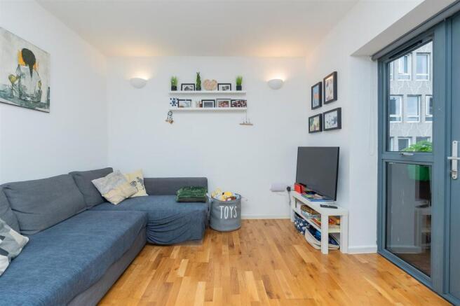 9-Riverside-House-BS1-4RR-5.jpg