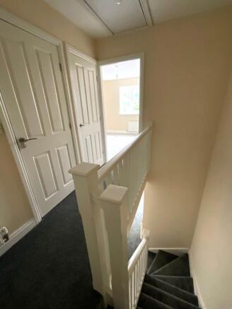 1 bed Semi-Detached to rent Image 6