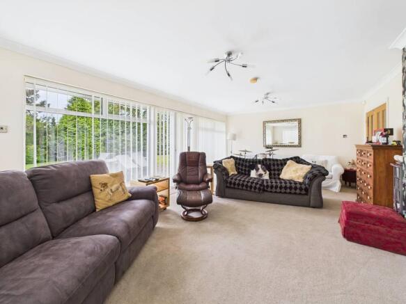 4 bed Detached for sale Image 5