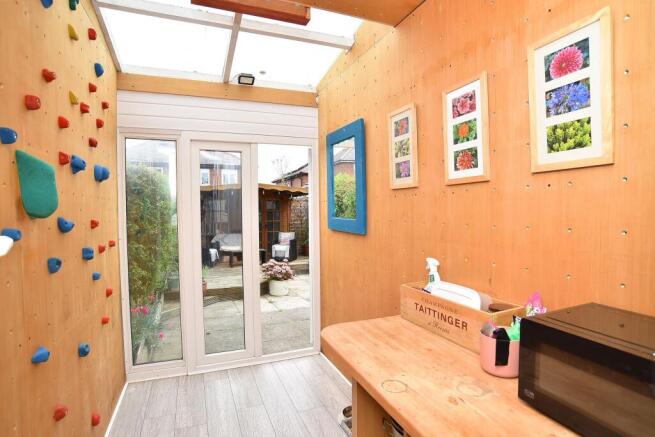 3 bed Semi-Detached for sale Image 5