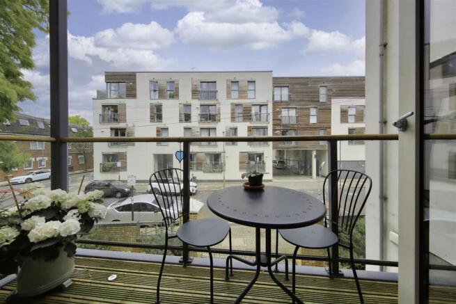 8_the_retreat_furmage_street_image1_19165_4.jpg