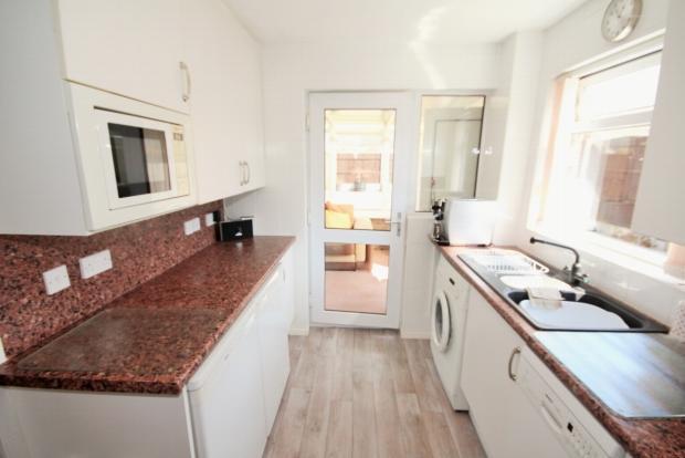 Kitchen Image 2