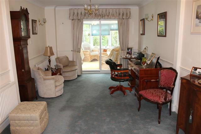 Photo 3