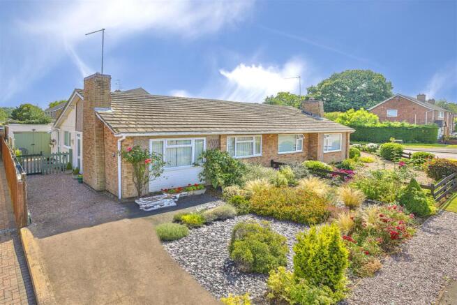 21 Grange Road Little Cransley -1.jpg