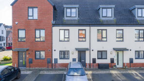27, Ffordd Pentre, Barry CF62 5DN