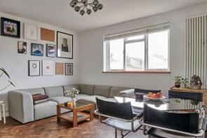 49, Crawthew Grove, London SE22 9AD