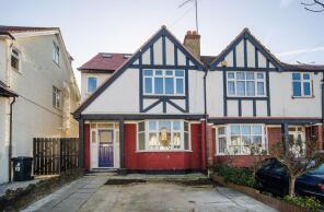 65, Elmbank Way, London W7 3DF