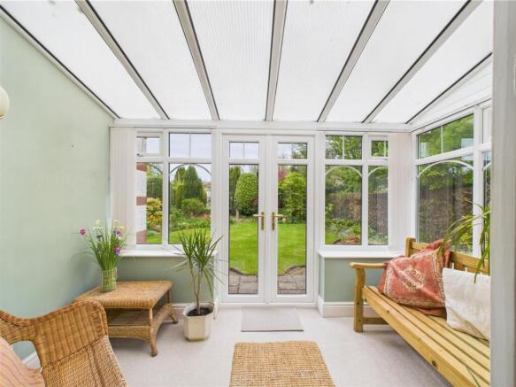 4 bed Detached for sale Image 6
