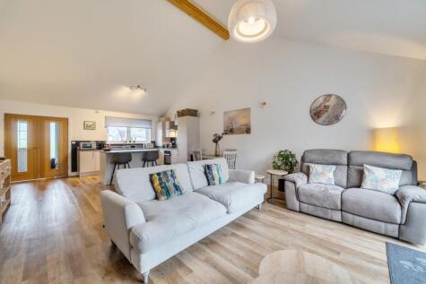 Horseshoe Close, Fremington, Barnstaple, Devon, EX31