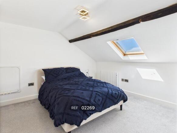 2 bed Apartment to rent Image 12