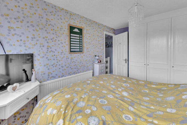 3 bed Terraced for sale Image 8
