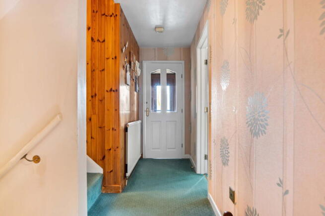 5 bed Detached for sale Image 11