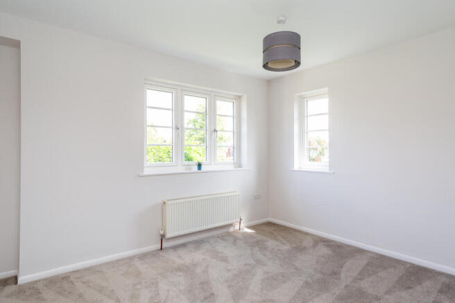 3 bed Detached to rent Image 4