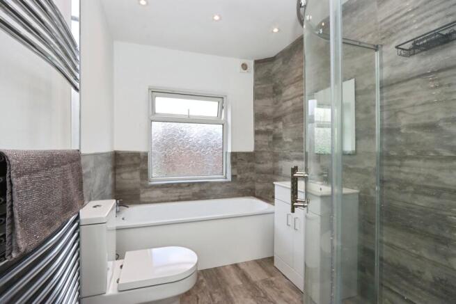 3 bed Terraced for sale Image 11