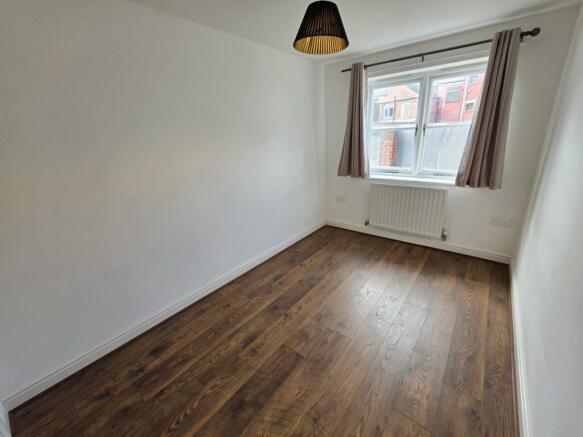 2 bed Apartment for sale Image 12