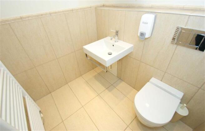 Cloakroom / WC