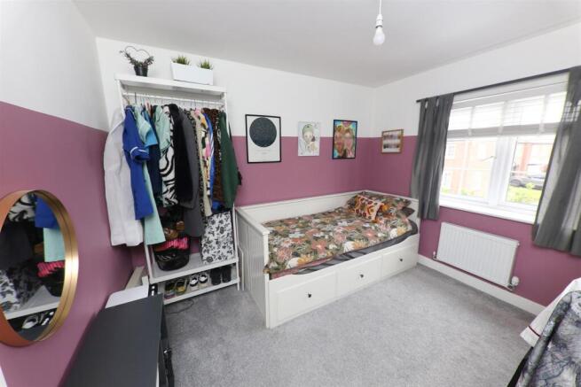 4 bed Town House for sale Image 10