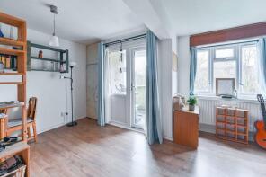 23, Falstaff Court, Opal Street, London SE11 4RP