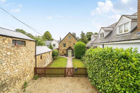 High Street, Whittlebury, NN12