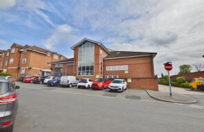 Flat 1, Thomas House, Bells Hill Green, Slough SL2 4BY