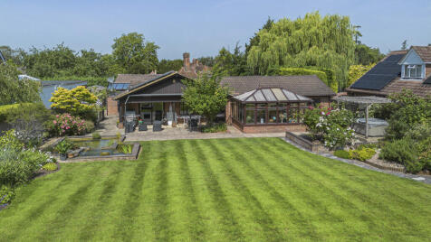 Perry Hill, Worplesdon, Guildford, Surrey, GU3