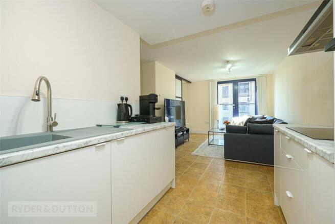 2 bed Apartment for sale Image 5