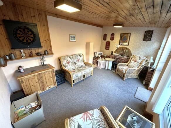 Games Room 990