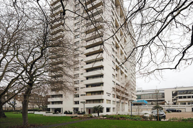 324459 - MP07096.jpg