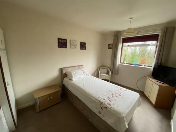 Bedroom no.2 rear double: