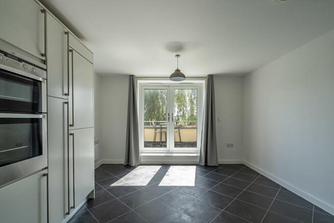 2 bed Apartment for sale Image 9