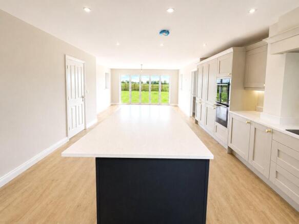 3 bed Bungalow for sale Image 7