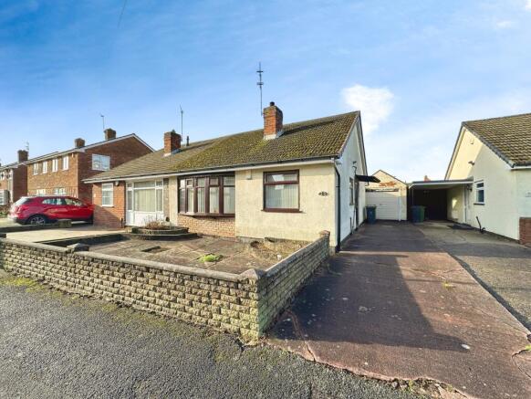 2-bed semi-detached on Heath Acres, Wednesbury, WS10, £200,000