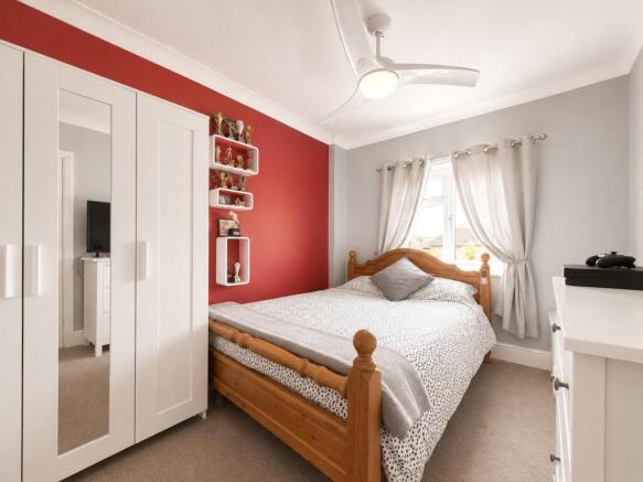 3 bed Semi-Detached for sale Image 9