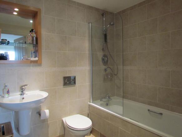En-suite bathroom