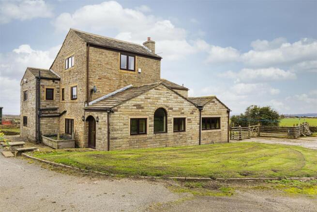 Bramleys Estate Agents - Farmhouse- Emley (75).jpg
