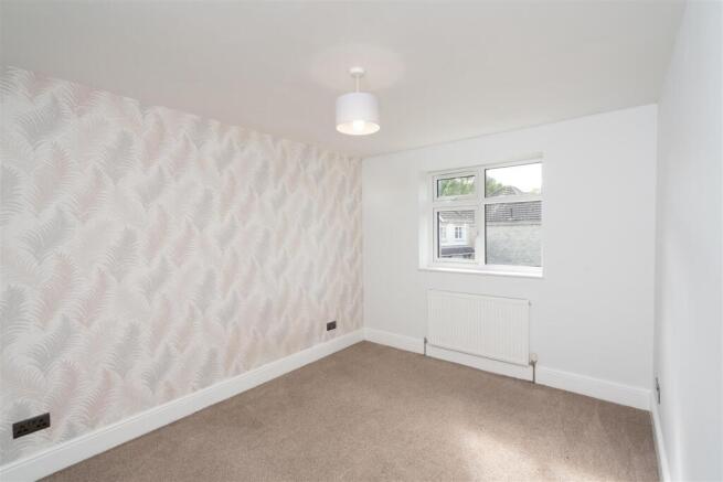 4 bed Detached for sale Image 12