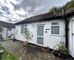 19, Dolphin Court, Colwyn Bay LL28 4AW