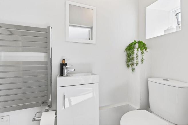 1 bed Cottage for sale Image 12