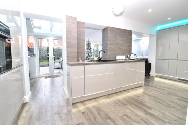Fitted Kitchen