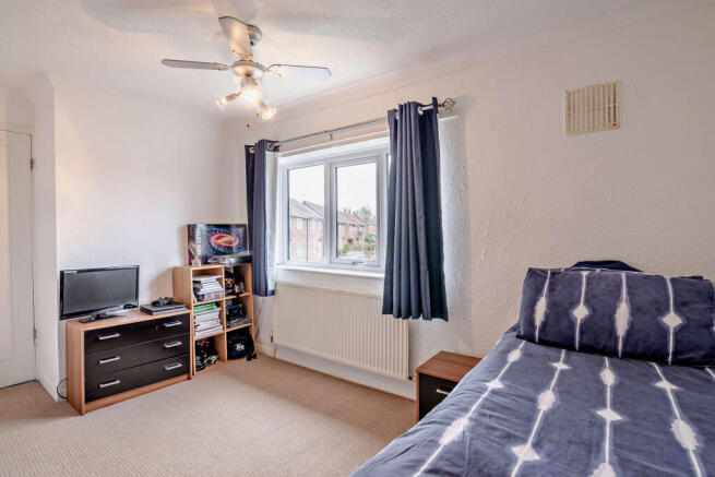 3 bed Semi-Detached for sale Image 8