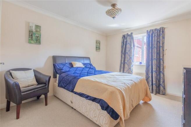 4 bed Detached for sale Image 9