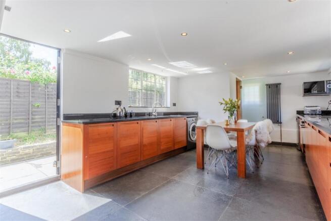 Kitchen/Breakfast Room