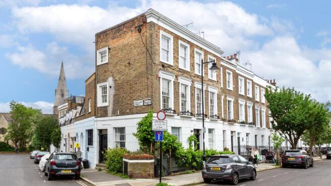 Flat B, 16 Huntingdon Street, Islington, London, N1 1BS