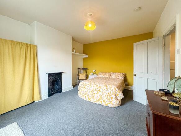 2 bed Terraced for sale Image 7