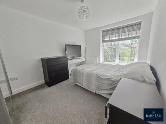 3 bed Terraced for sale Image 12