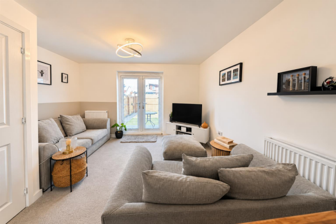 3 bed Terraced for sale Image 5