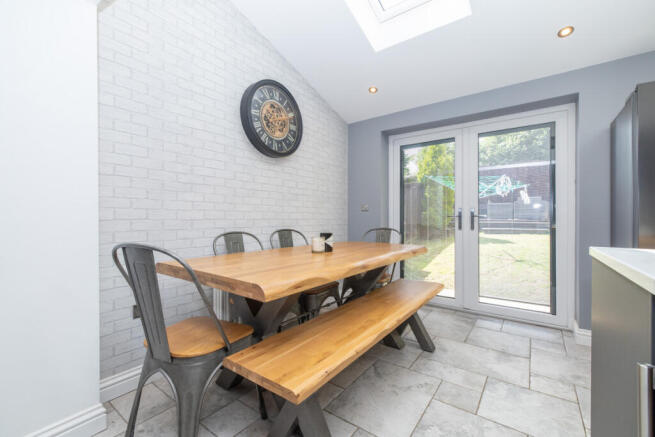 4 bed Detached for sale Image 5