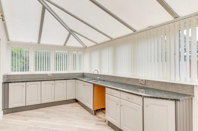 KITCHEN/BREAKFAST ROOM AND UTILITY