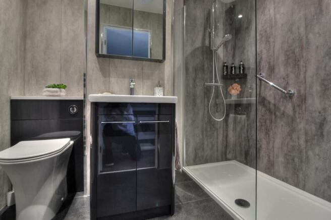 Shower Room 2.jpg