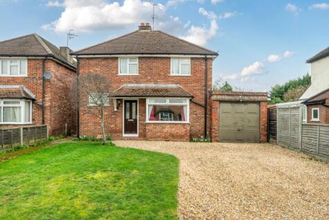 Furze Lane, Farncombe, Surrey, GU7